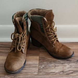 EUC Brown Ankle Boots